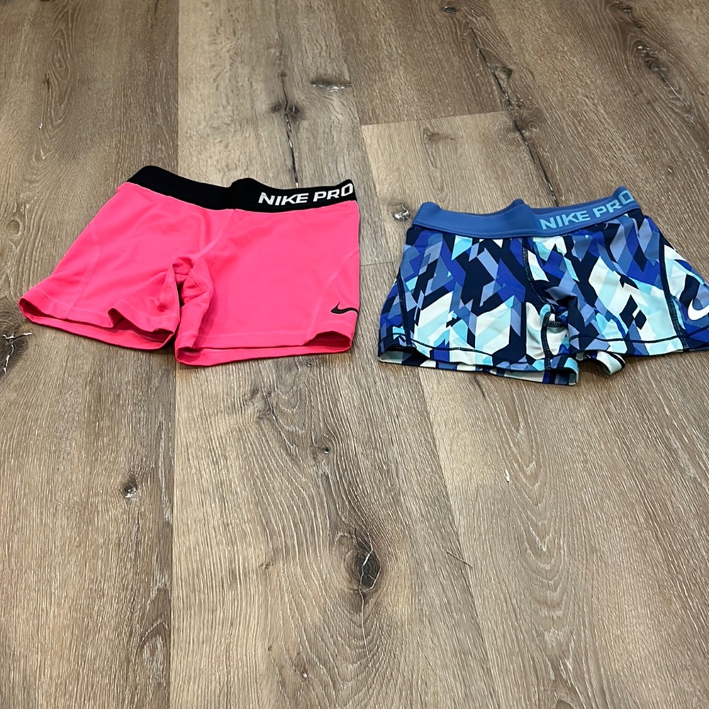 Nike pro